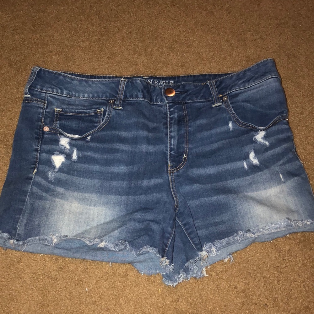 American Eagle mildly distressed jean shorts